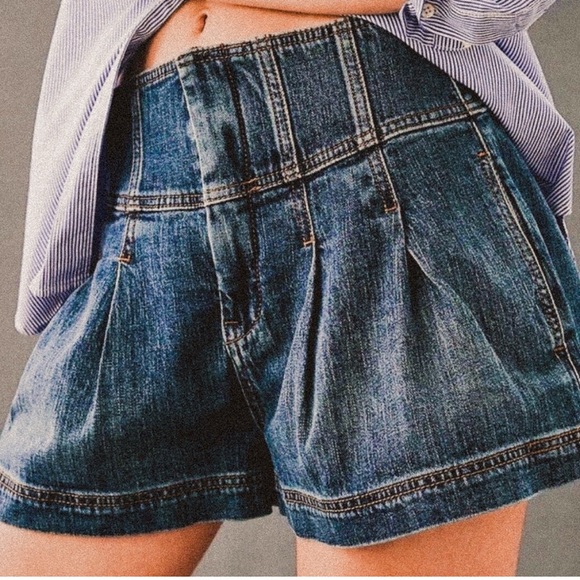 Pilcro Pants - Anthropologie Pilcro Pleated Denim Jean Short